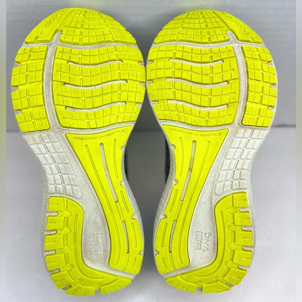 Brooks Black Neon Yellow Athletic Running Shoes with Teal Logo